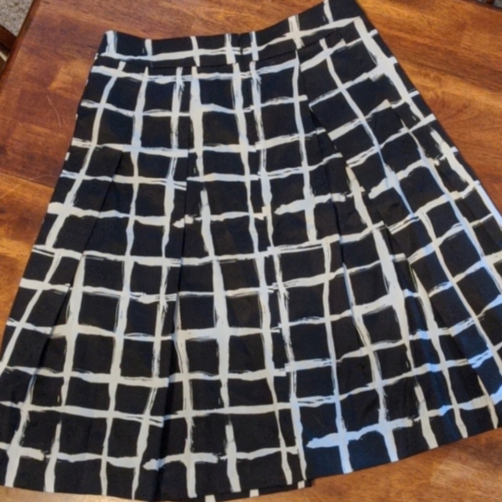 Loft skirts